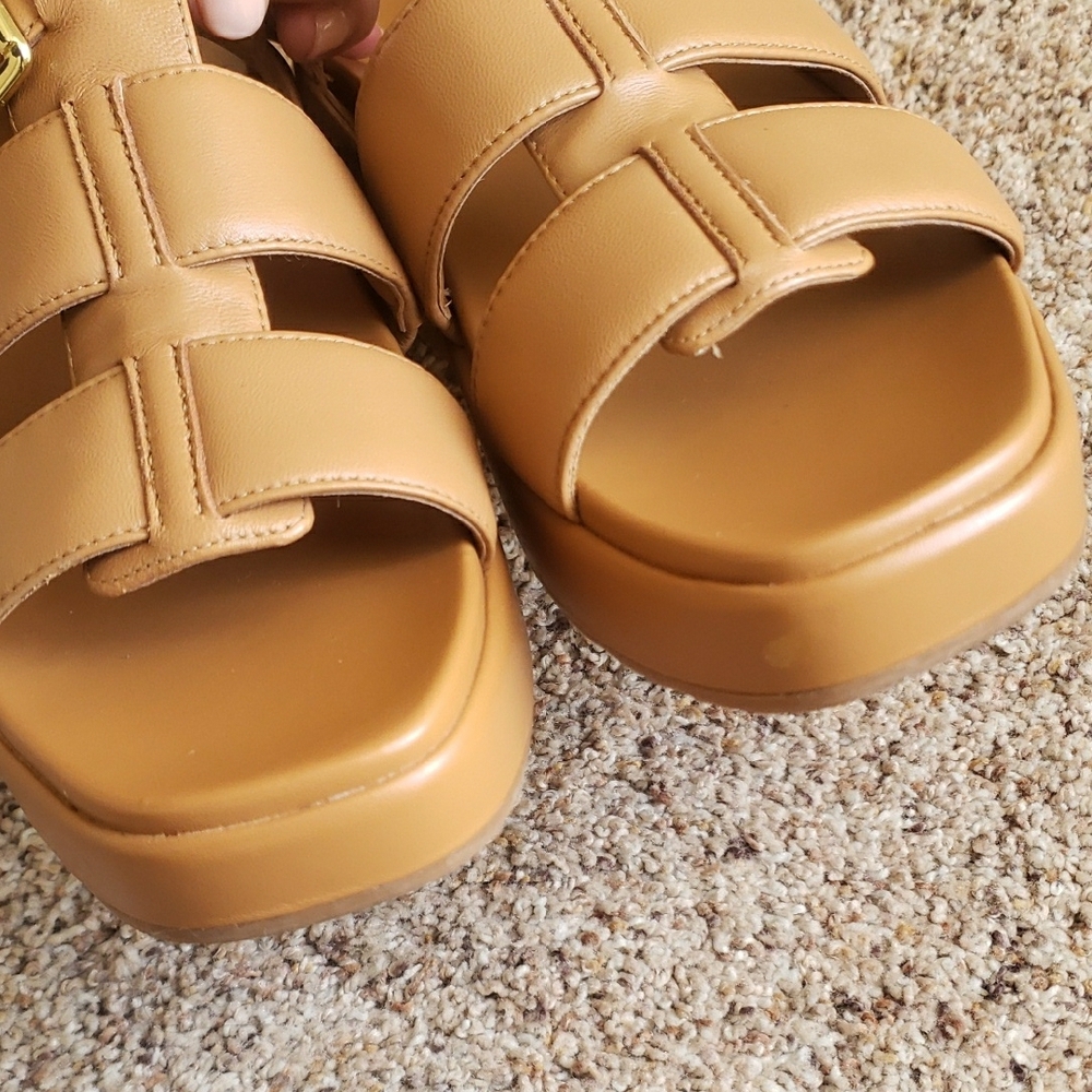 Vionic Tan Sandals - Picture 5 of 6